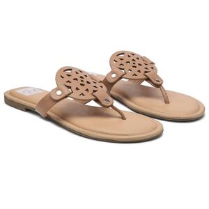 Women's Tan Dolce Vita Flip Flop Sandals - 9